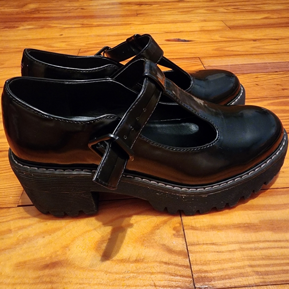Black Mary Jane's Hollyy Steve Madden Chunky Shoe Size 7.5